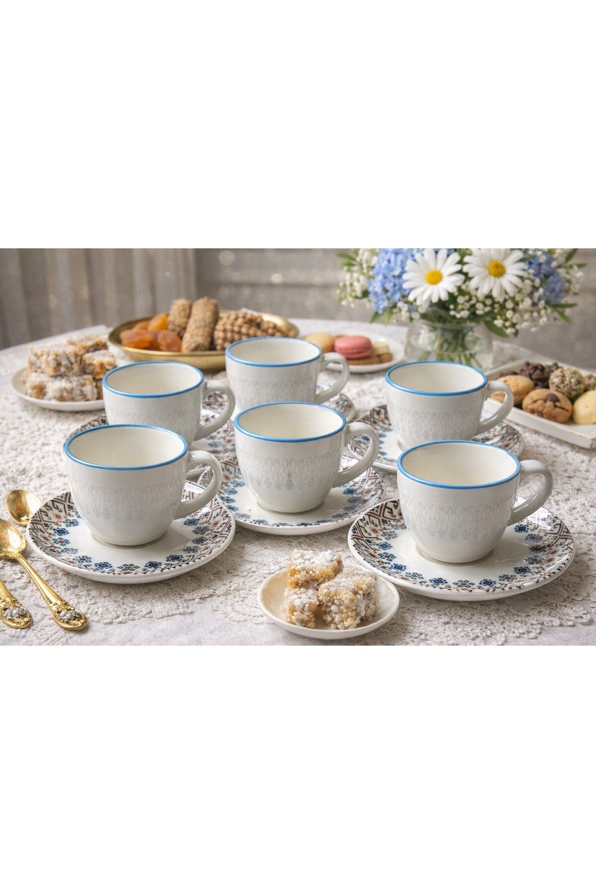 PORSELEN ÇİÇEKLİ 6 KİŞİLİK TÜRK KAHVE FİNCANI TAKIMI